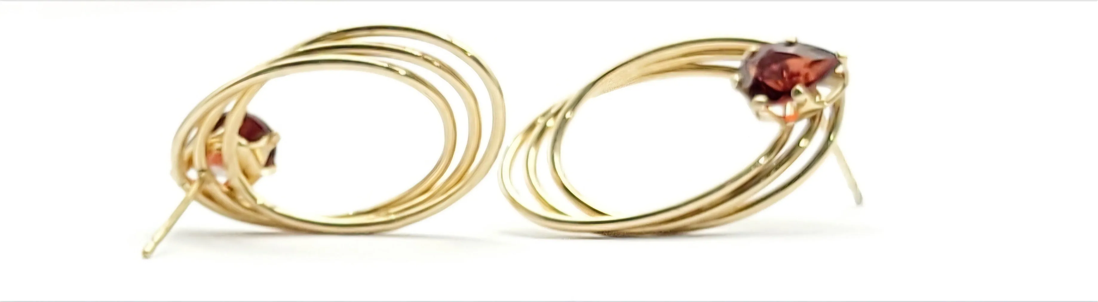 10k Yellow Gold Pear Shapped Garrnett 3 Oval Loop Earings