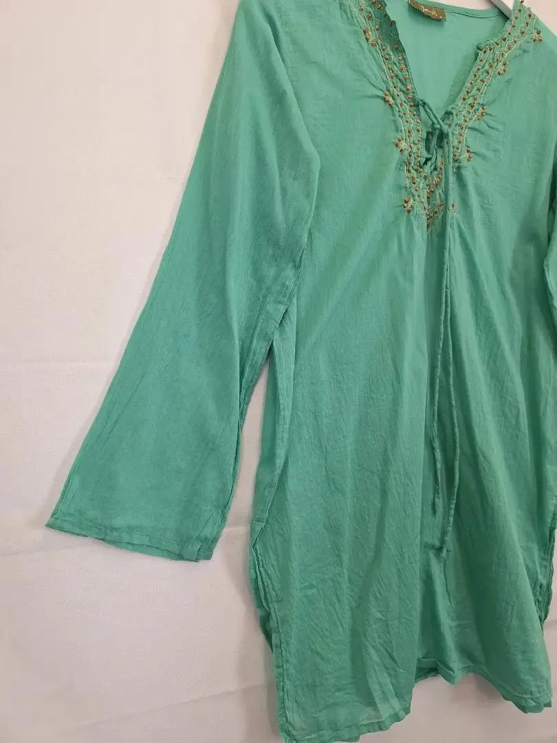 Assorted Brands Lightweight Embellished Tunic Top Size S