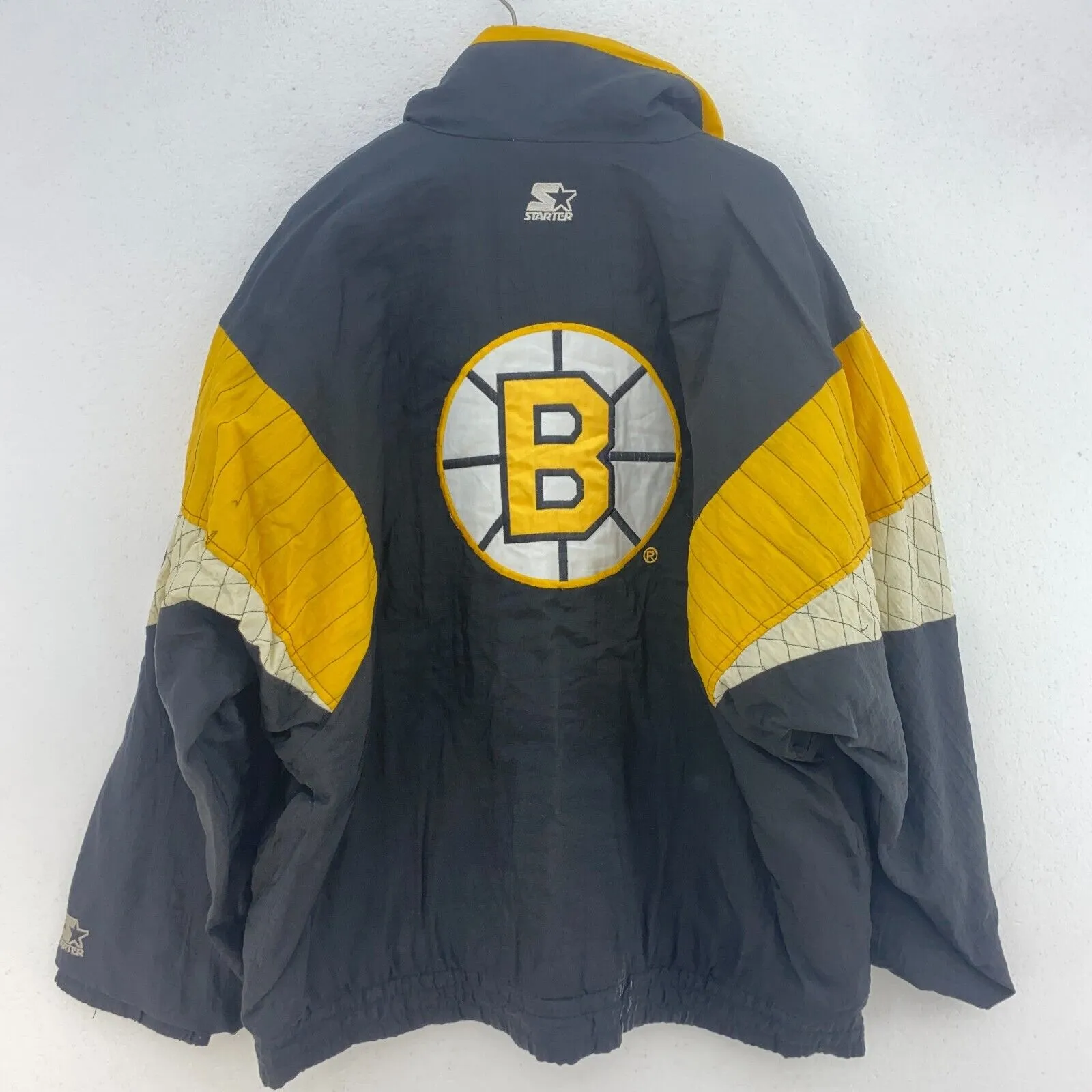 Boston Bruins Embroidered NHL Hockey Black Vintage Insulated Jacket Size L