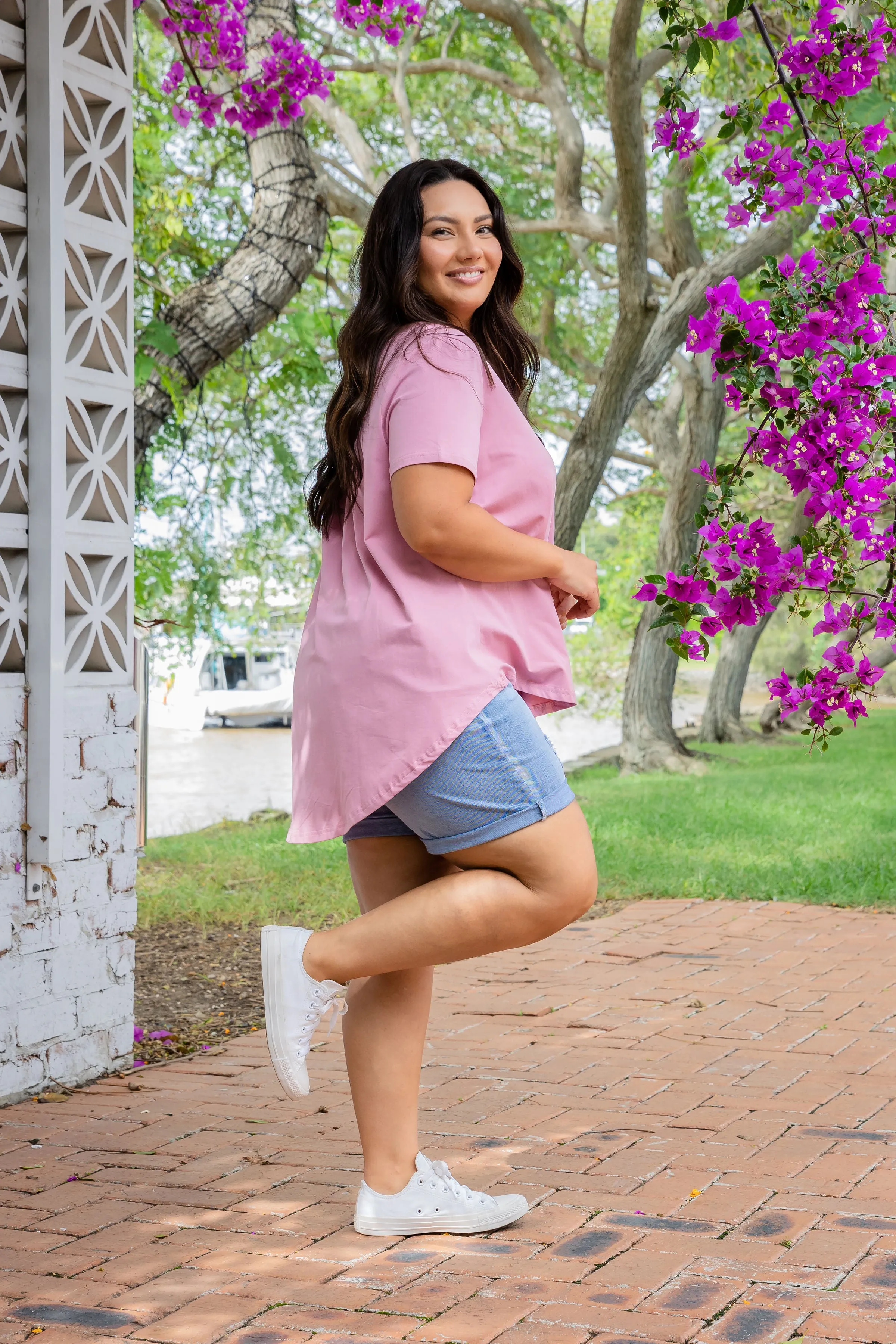 Macey Hi-Low T-Shirt in Mauve