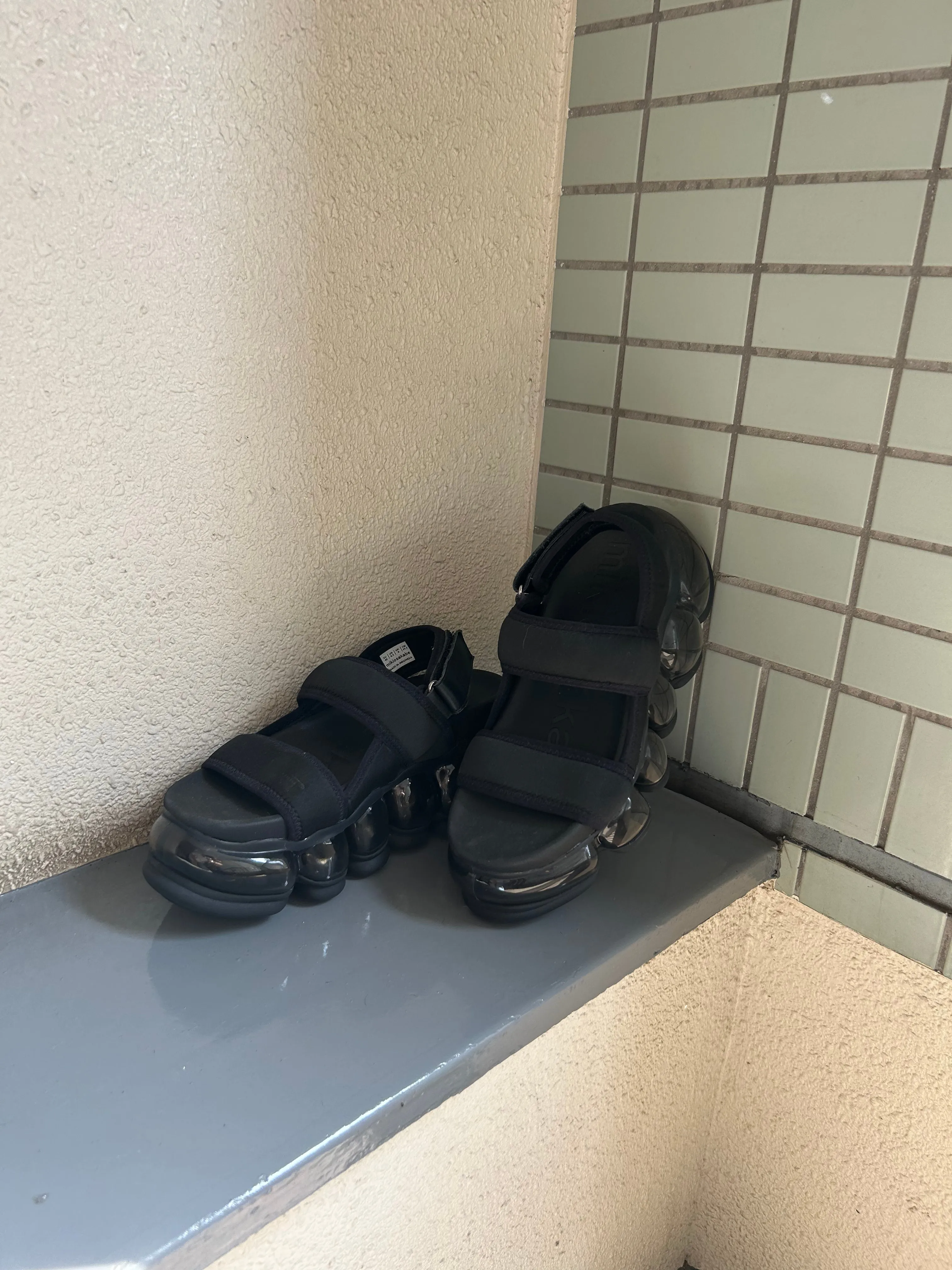 New “Jewelry" Sandals / Black